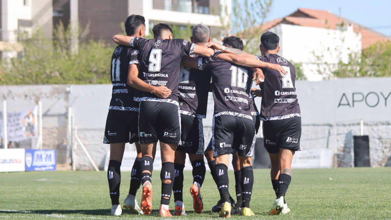 Cipolletti se ilusiona con el pase a cuartos de final del Federal A. Foto: Anahí Cárdena&nbsp;
