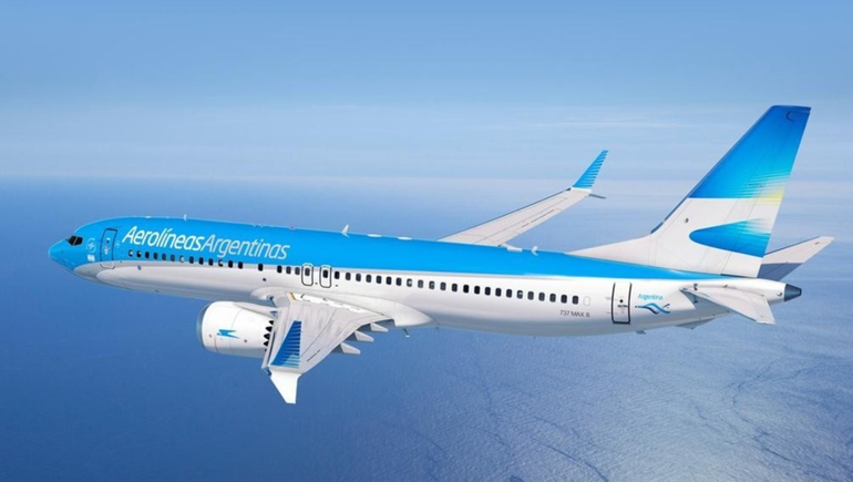 Aerolíneas Argentinas modificó sus tarifas y dejó de incluir el equipaje de mano en la opción más económica. Aerolíneas Argentinas modificó sus tarifas y dejó de incluir el equipaje de mano en la opción más económica.