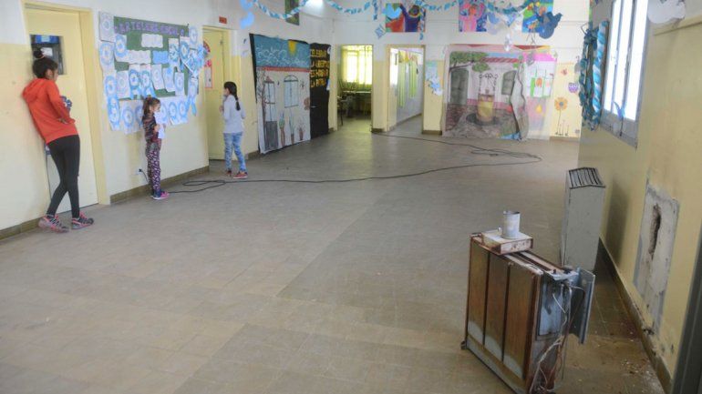 La desolación en la escuela podría terminar antes del receso invernal.