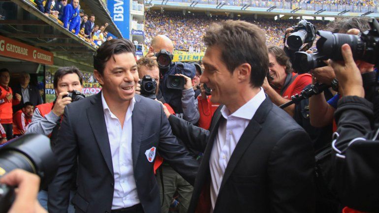 Los técnicos se saludaron el domingo y esperan verse en semifinales.