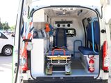 Luego de sufrir una descompensación, una ambulancia registró la muerte del hombre en el hall del edificio.
