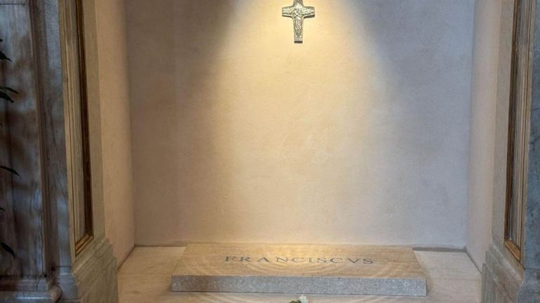 Ya se puede visitar la tumba del papa Francisco: ¿cómo es por dentro?