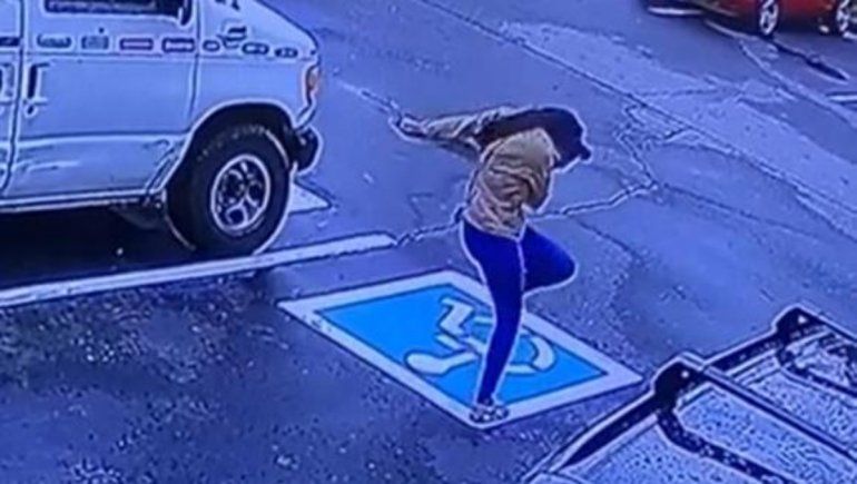 Instagram: la viral celebración de una mujer tras ser contratada en un trabajo.