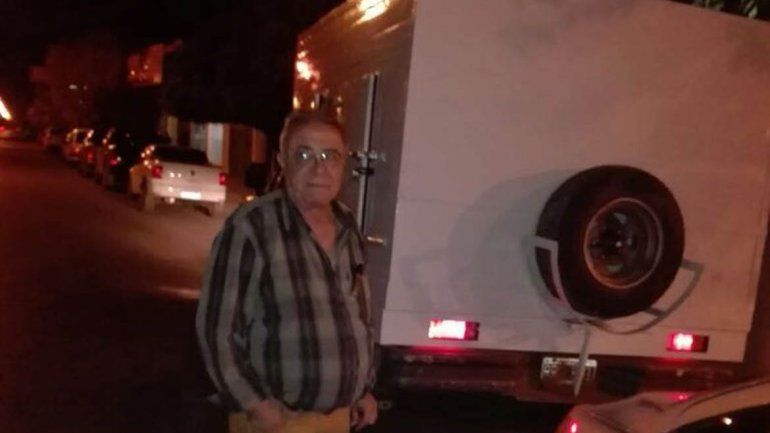 Por el dato de un vecino encontró su camioneta robada en Roca