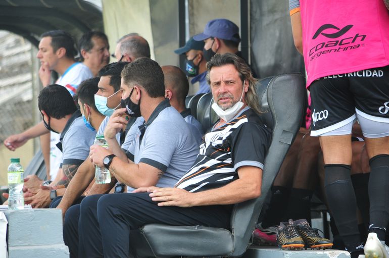 Cravero, aquel volante que brilló en Primera División y hoy dirige a Chaco For Ever (Gentileza Diario Norte).
