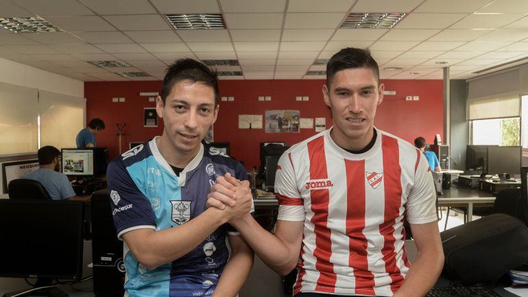 La figura de Cente (Hernán Azaguate) y el arquero de Independiente (Ceferino Arregui) se vieron las caras en la redacción del diario antes de hacerlo en la final de esta tarde