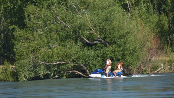 Retomaron la búsqueda del joven chaqueño en el río Limay