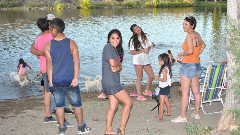 Una confitería para Bajada del Agrio