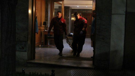 Un joven discutió con el marido de su madre y lo mató de cuatro tiros