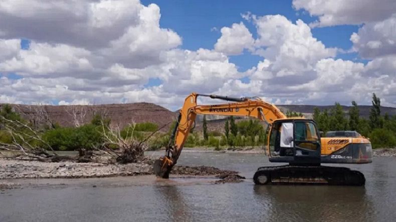 Neuquén definió su política hídrica como eje estratégico para la crisis. | LM Neuquen Neuquén definió su política hídrica como eje estratégico para la crisis.