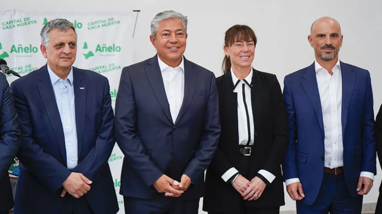 Rolando Figueroa inauguró la obra que permitirá a Añelo tener gas natural