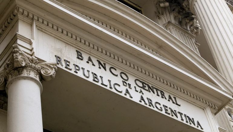 El BCRA comunicó un cambio en la tasa de interés y golpeó fuerte a los plazos fijos. El BCRA comunicó un cambio en la tasa de interés y golpeó fuerte a los plazos fijos.