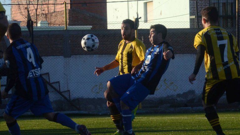 Rincón volvió a pisar fuerte en el sintético de Pacífico y es líder.