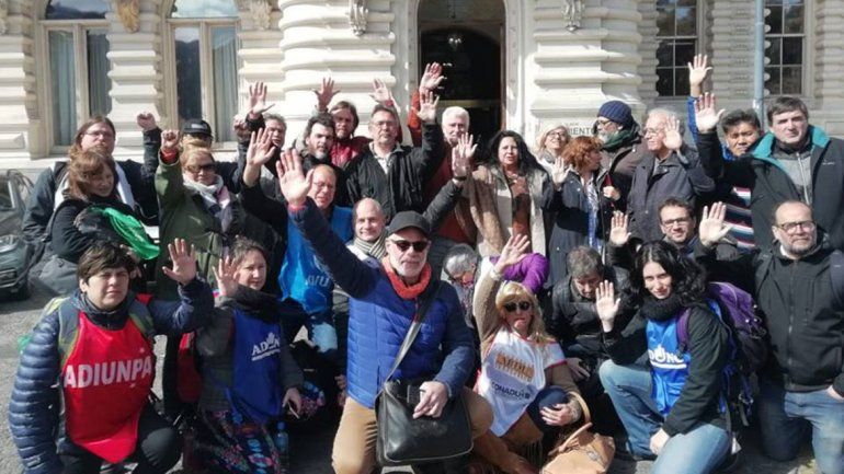 Postergaron la paritaria de docentes universitarios y sigue el paro