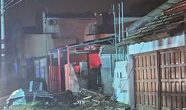 La Pampa: la explosión causó daños importantes en las casas vecinas. La Pampa: la explosión causó daños importantes en las casas vecinas.
