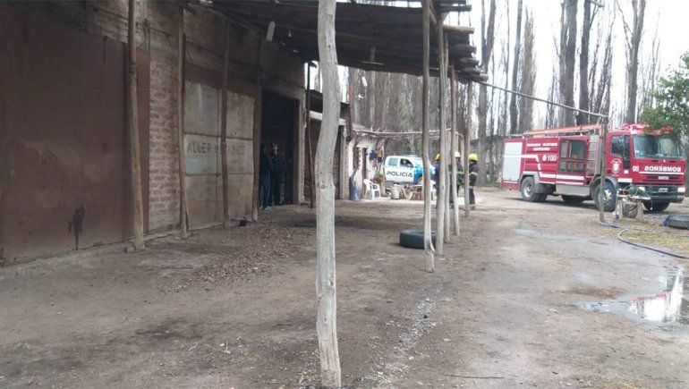 Incendios y misterio: llevan a un cura para limpiar la chacra de Centenario