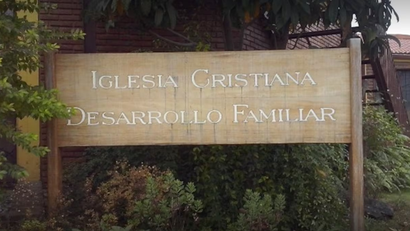 Dos adolescentes de Córdoba detonaron un explosivo en una iglesia.