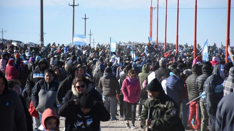 Una multitud presenció la inauguración del Monumento al Soldado de Malvinas. Una multitud presenció la inauguración del Monumento al Soldado de Malvinas.