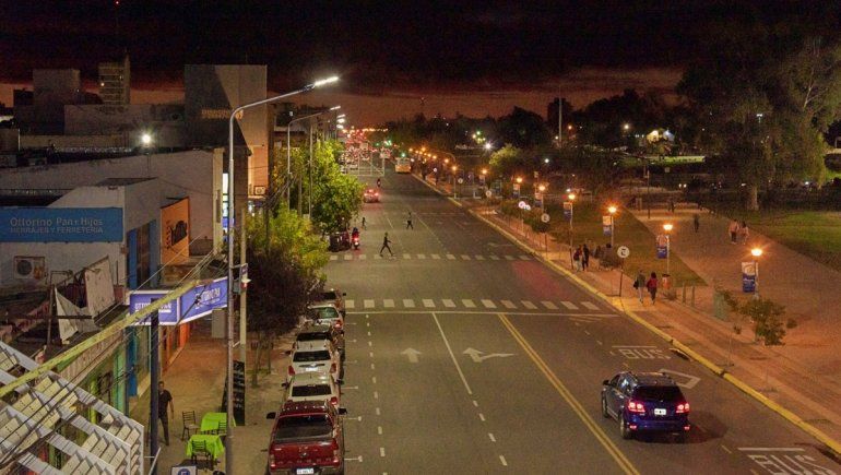 Así está quedando el Bajo neuquino con el recambio de luminarias