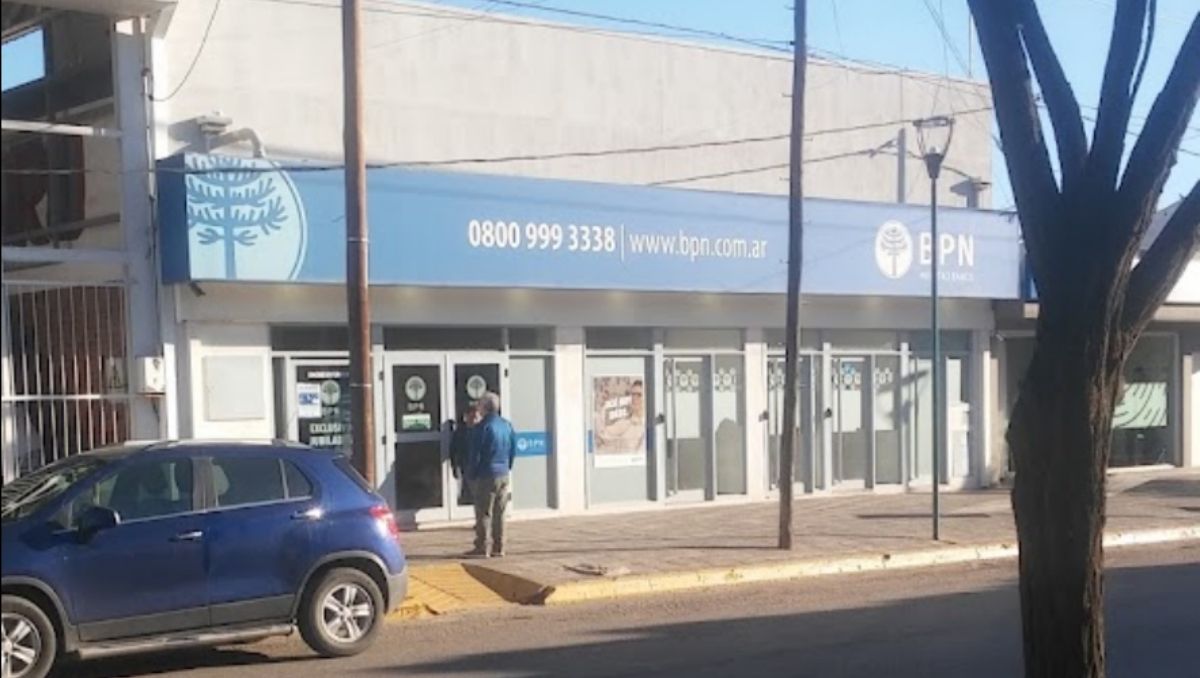 Dos vecinos de la comarca sufrieron violentos arrebatos de dinero en la vía pública