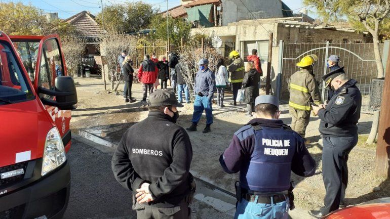 Se les incendió la casa por completo y quedaron con lo puesto