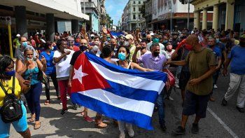 el presidente de cuba culpo a estados unidos por las protestas