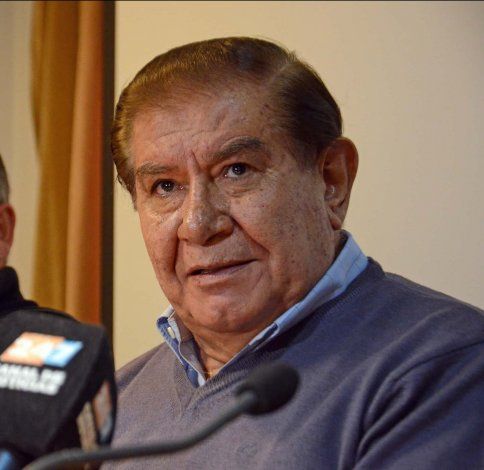 El senador y dirigente petrolero aseguró que votará a Cambiemos.