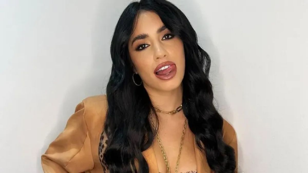 El amoroso video de Lali Espósito con un galán en el recital de Karol G
