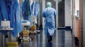 Coronavirus en Argentina: informaron 135 muertes y más de 2 mil casos