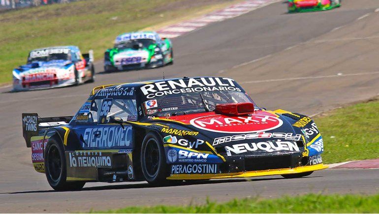 Castellano logró la pole y Benvenuti terminó tercero en La Pampa