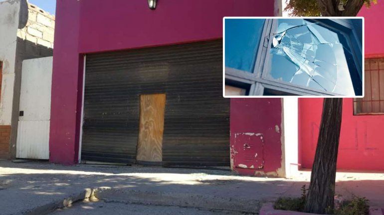 De locos: robó con su remis, lo siguieron y le reventaron la remisería