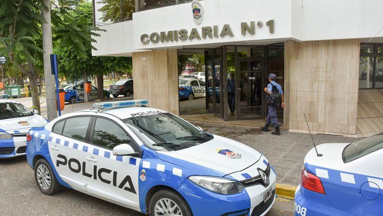 Engancharon a tres gitanos a punto de robar una rueda