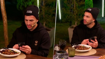 paredes saco al dibu martinez del grupo de whatsapp y el 1 se enojo paredes saco al dibu martinez del grupo de whatsapp y el 1 se enojo