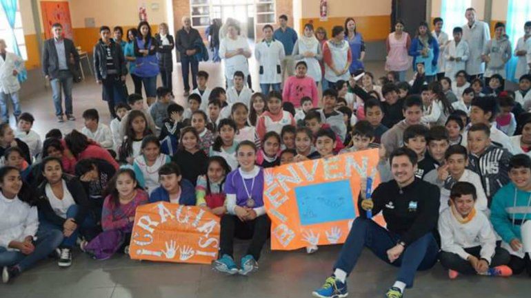 Camilo Soto fue recibido con honores en su natal Picún Leufú