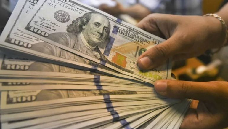 Plazo fijo en dólares: cuánto gano de interés si deposito U$S 2.000