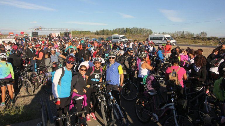 Con marcha y bicicleteada homenajean a Fuentealba