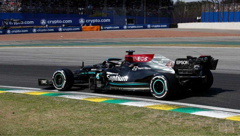 Hamilton le ganó el duelo a Verstappen en el GP de Brasil de Fórmula 1