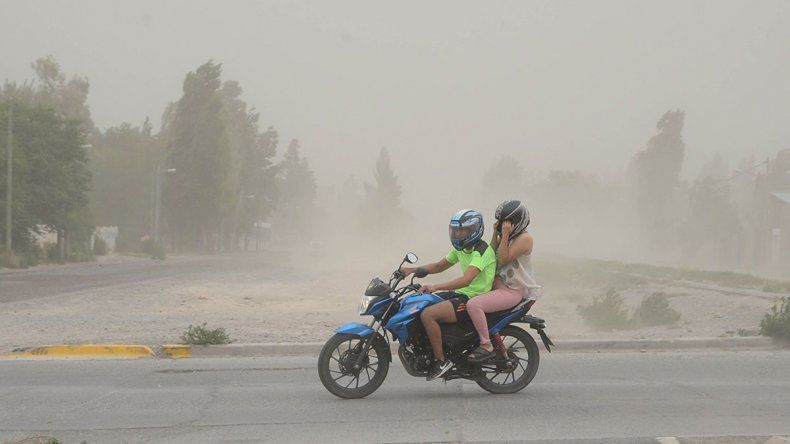 El viento podría continuar con intensidad en los próximos días en Neuquén.