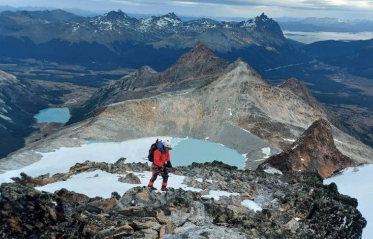 Un socorrista de Neuquén se sumó a la búsqueda de un aventurero fueguino