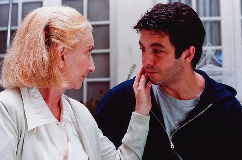 Norma Aleandro y Ricardo Darín en El hijo de la novia. Norma Aleandro y Ricardo Darín en El hijo de la novia.