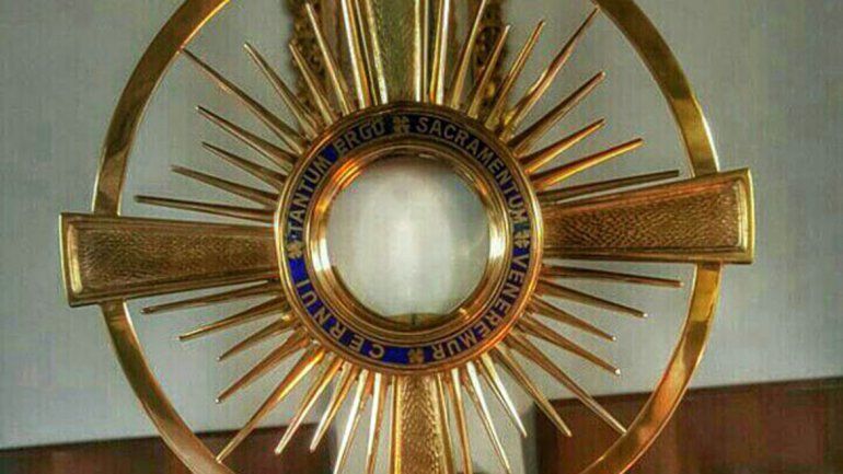 La imagen de la Virgen apareció en la misma hostia dos días seguidos.