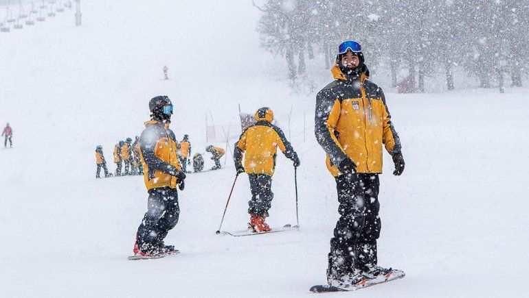 Esquí y snowboard también ya tienen el pase autorizado