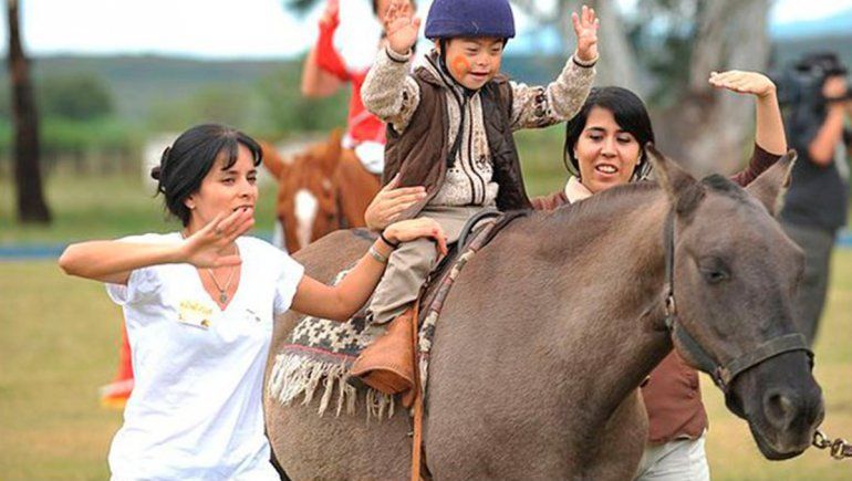 Impulsan un proyecto de ley para regular la equinoterapia