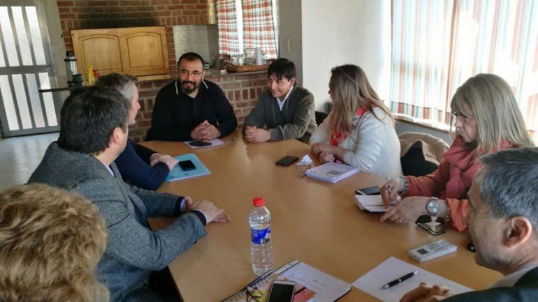 El Gobierno llamó a los estatales a otra mesa salarial