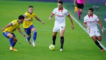 arranca la champions: partidos, hora, tv y el debut del neuquino acuna arranca la champions: partidos, hora, tv y el debut del neuquino acuna