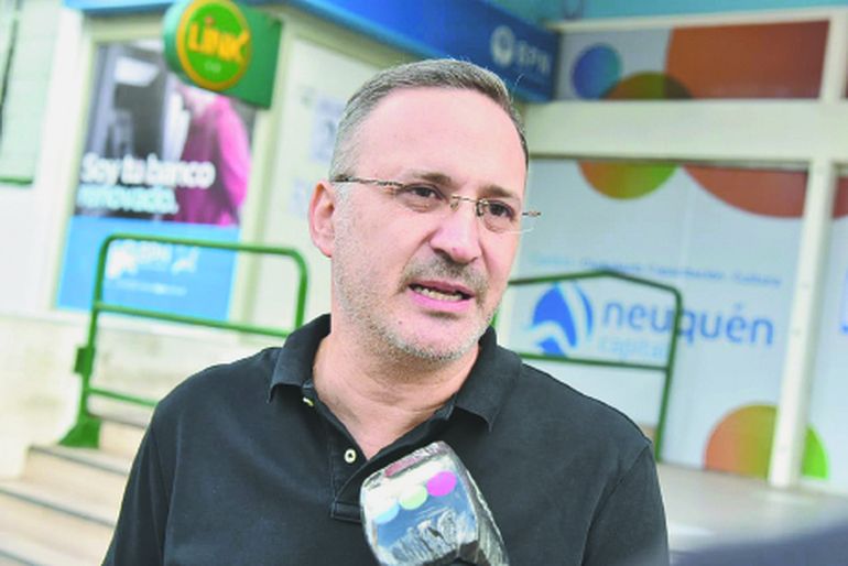 Fernando Schpoliasnky, secretario de Hacienda de la Municipalidad. Está reglamentando la tasa a los combustibles. Fernando Schpoliasnky, secretario de Hacienda de la Municipalidad. Está reglamentando la tasa a los combustibles.