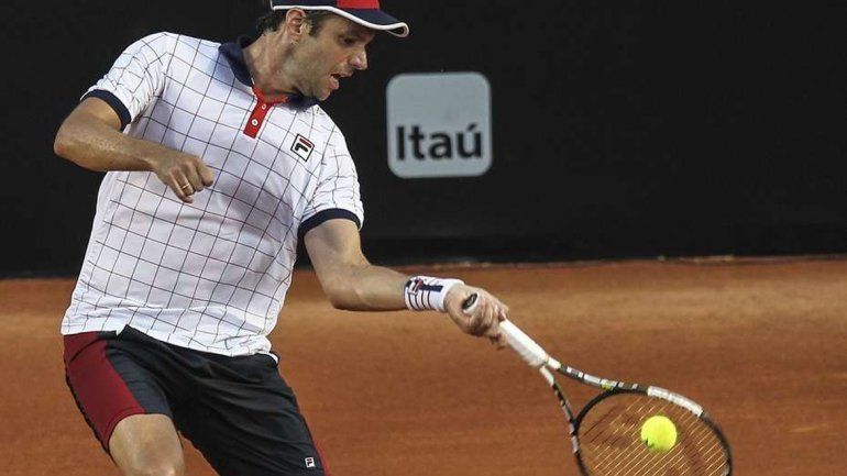 Zeballos pasó a semifinales del torneo Conde de Godó