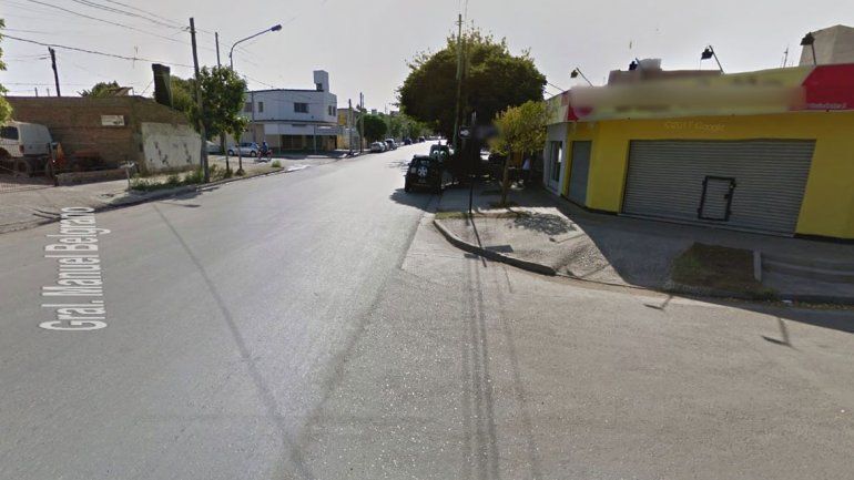 Defendió a una chica que era golpeada por su novio, lo apuñalaron y se salvó de milagro