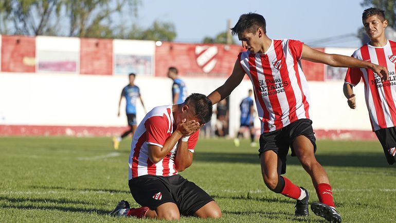 Independiente le ganó a Centenario y crece la ilusión del ascenso