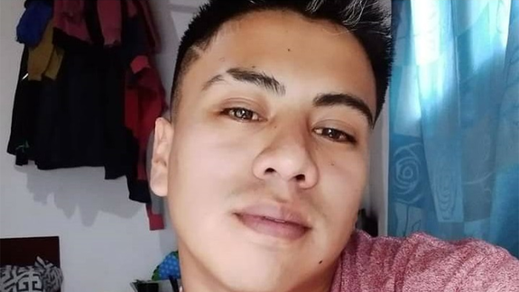 Deportado o por sus medios